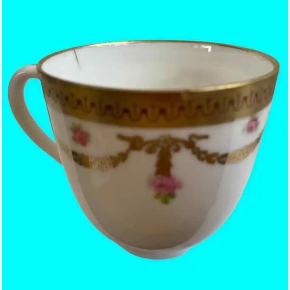 Antique MZ AUSTRIA Demitasse Cups and Saucers For 4 and 2 Extra Saucers - Picture 6 of 11